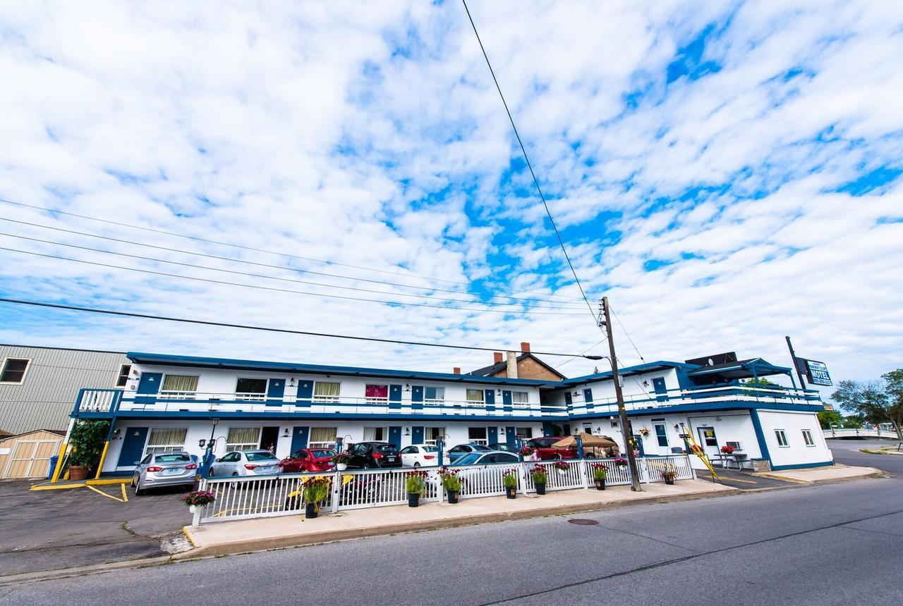 Niagara Parkway Court Motel מראה חיצוני תמונה