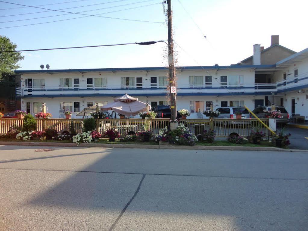 Niagara Parkway Court Motel מראה חיצוני תמונה