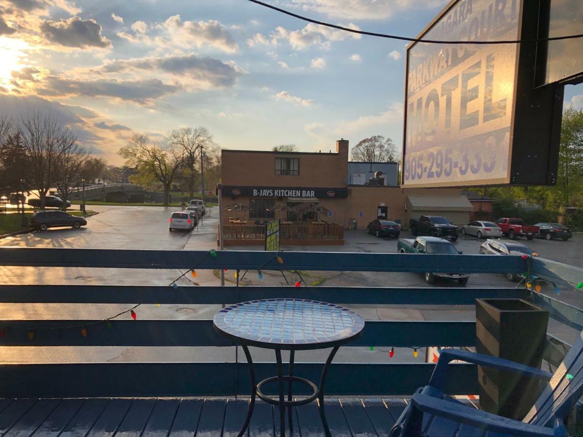 Niagara Parkway Court Motel מראה חיצוני תמונה